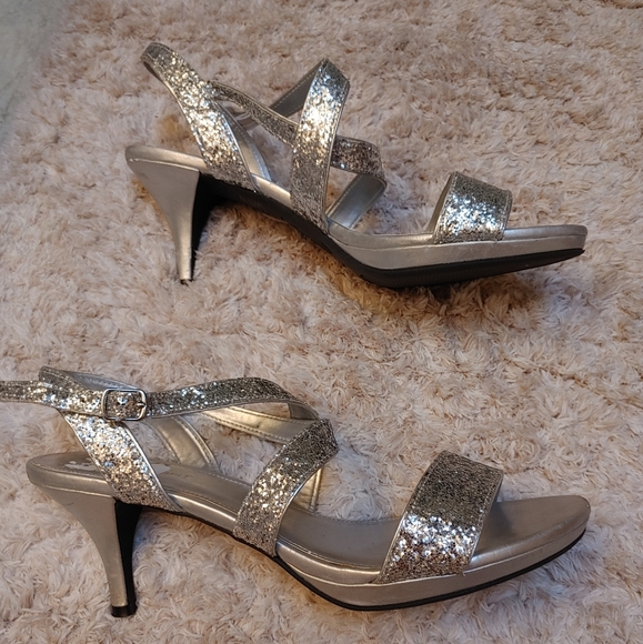Sparkly Silver Heels - Picture 2 of 6